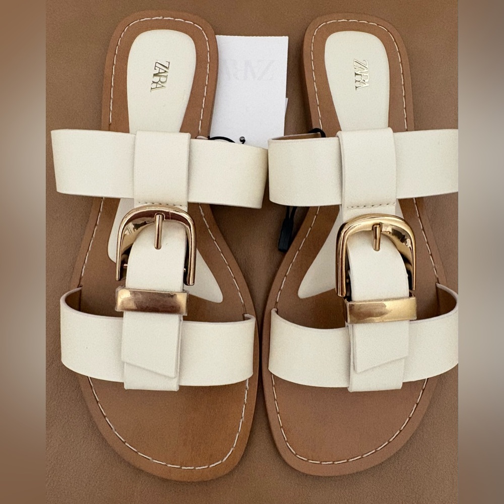 ZARA DOUBLE STRAP BUCKLE FLAT SANDALS
Color: WHITE * Size: 6.5 (37)